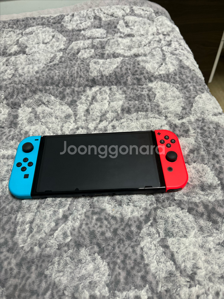 닌텐도 스위치 OLED/케이스/충전기/칩 포함--1