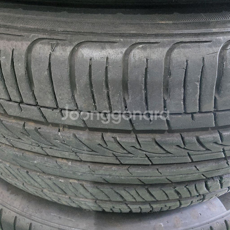 225 45 17 중고타이어 한대분10만원 팝니다--3