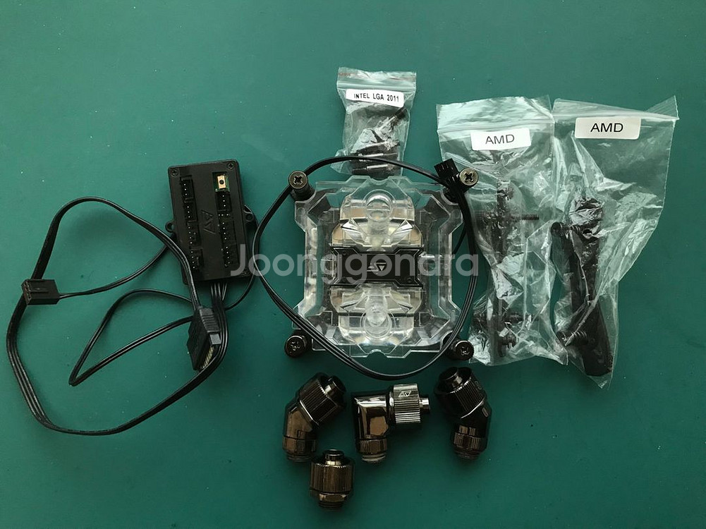 커스텀 수냉부품 팝니다(ek,비츠파워,쿨랜스등)--1