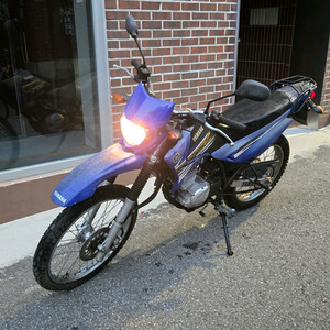 야마하 XTZ125 오토바이