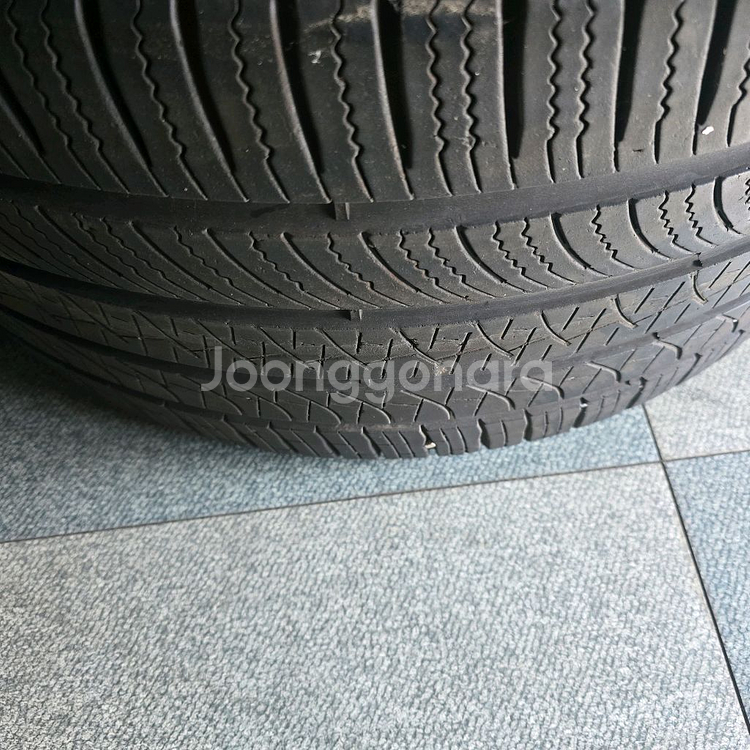 275 35 22 315 30 22 피렐리 2본 30에 판매합니다--1