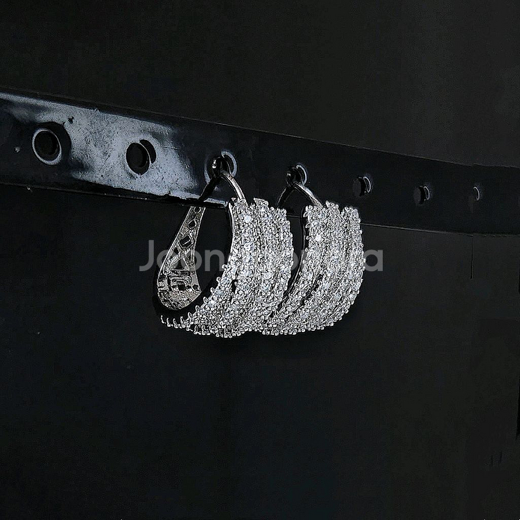 새상품]스와로브스키 스톤 레이어드 링귀걸이/목걸이 반지 팔찌 진주 샤넬 14k 18k 반클리프 루이비통 불가리--1