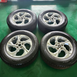 투싼 NX5 순정 17인치 휠타이어 판매