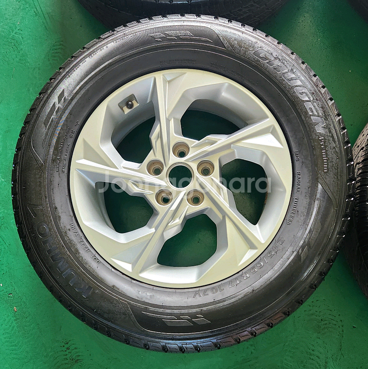 투싼 NX5 순정 17인치 휠타이어 판매--2