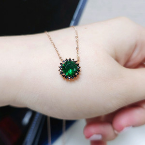 새상품/천연 에메랄드와 블랙 스피넬 목걸이 귀걸이 세트/반지 팔찌 진주 샤넬 14k 18k 스와로브스키 반클리프