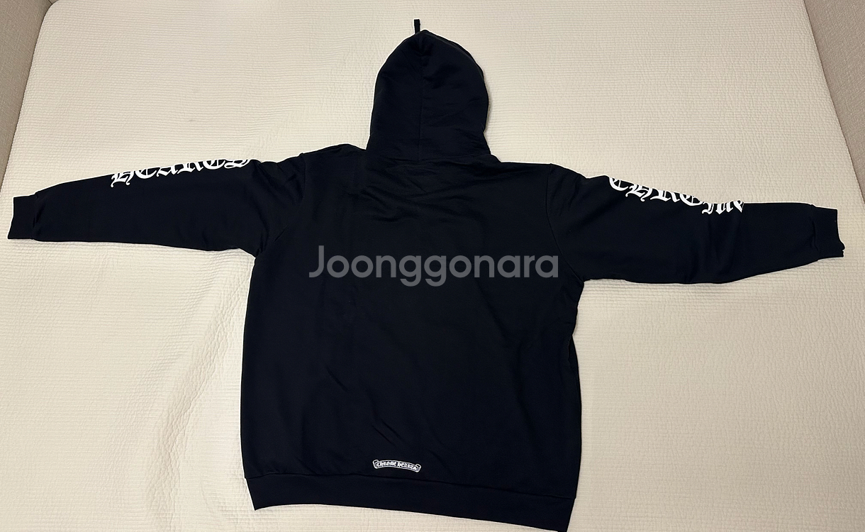 크롬하츠 후드집업 판매합니다~--4