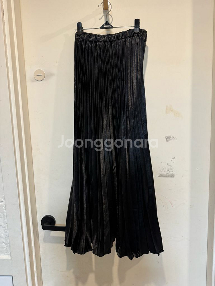 바이씨니 제작 플리츠 스커트--1