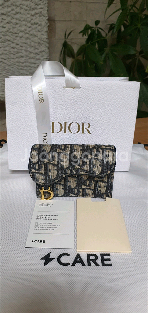 디올 오블리크 카드지갑 반지갑 정품S급(감정서O)구찌프라다루이비통고야드샤넬셀린느보테가생로랑--0