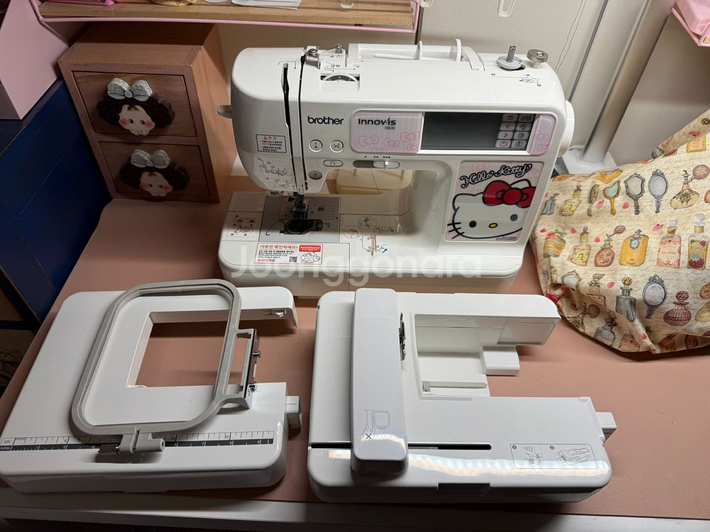 브라더 이노비스980k헬로키티 자수 재봉틀--1