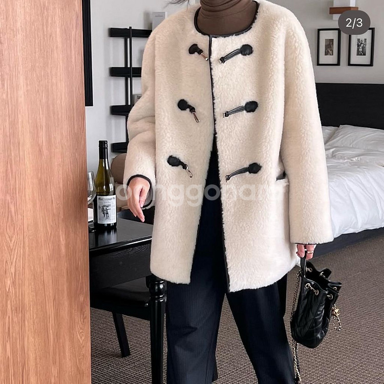 오뮤 시어링무스탕 새상품--1