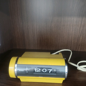 엔틱시대물탁상시계