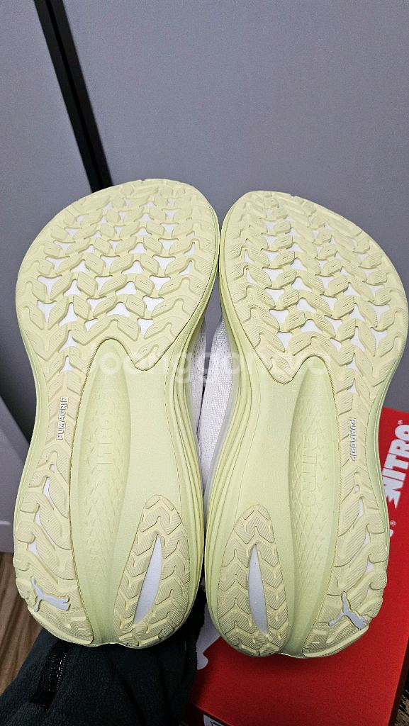 푸마 매그맥스 나이트로 런닝화 265--2