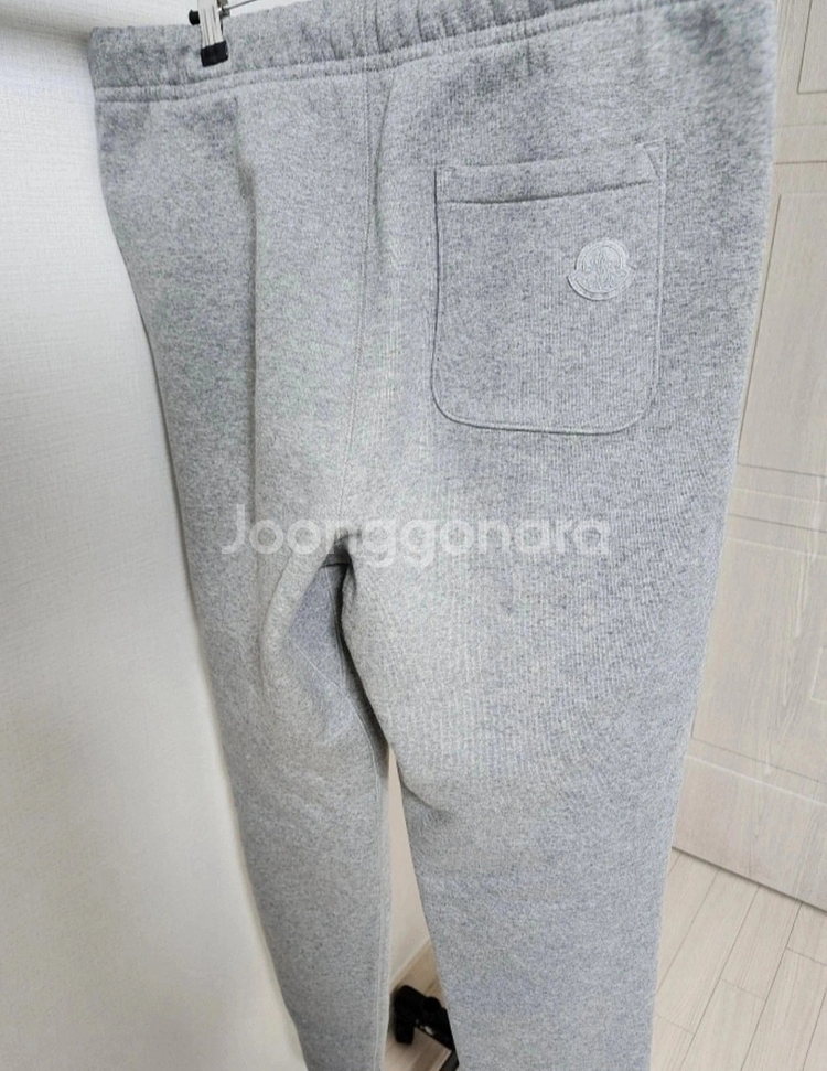 몽클레어 맨투맨 티셔츠 & 트레이닝 바지--2