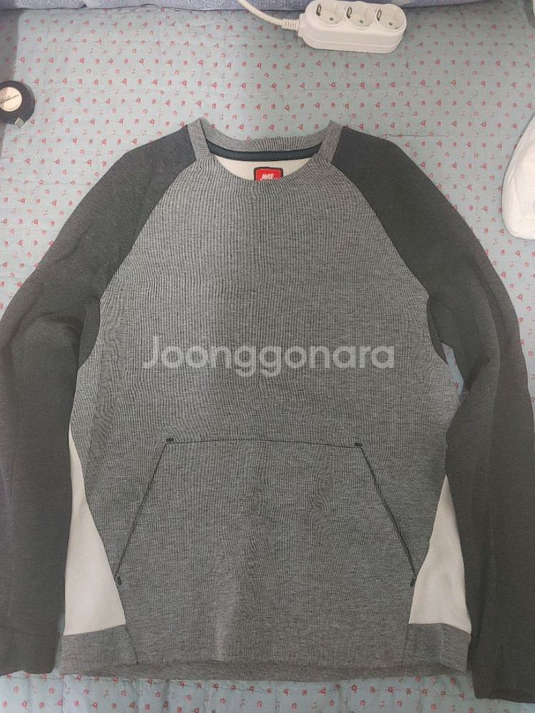 나이키 테크 맨투맨--0