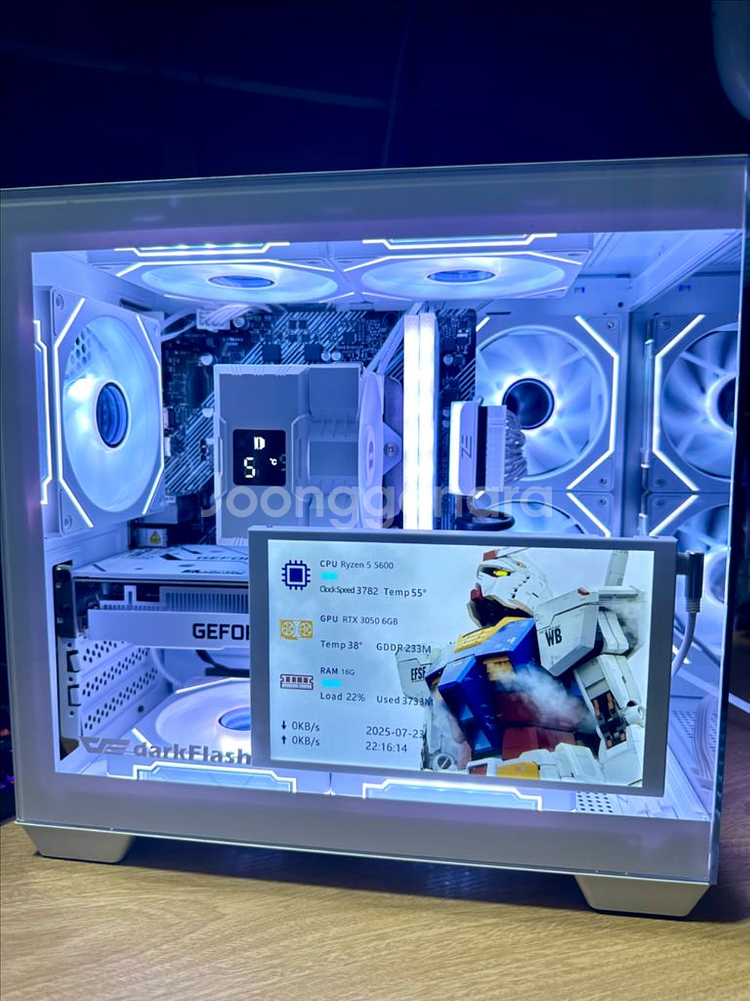 데스크탑 PC 컴퓨터 팝니다. 게이밍·영상편집·화이트--3