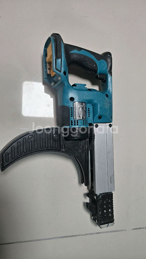 마끼다 무선 매거진공구 팝니다(국내인증일산)--1