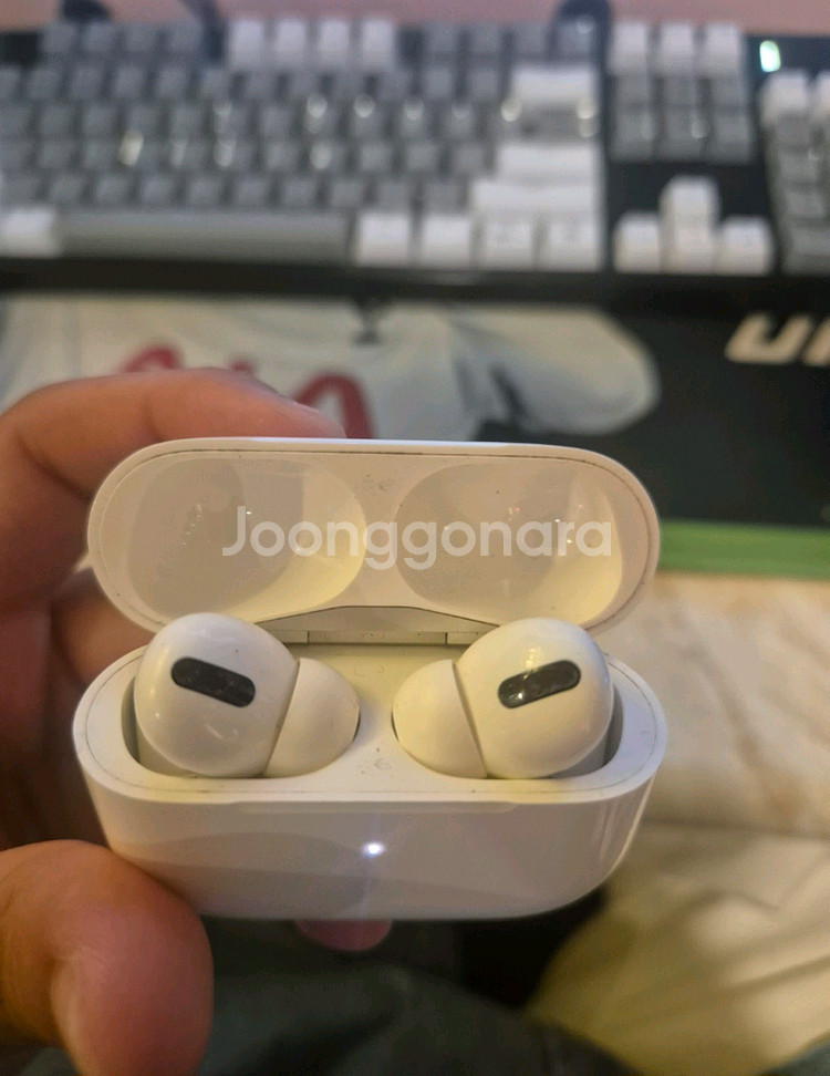 에어팟 프로 2세대--1