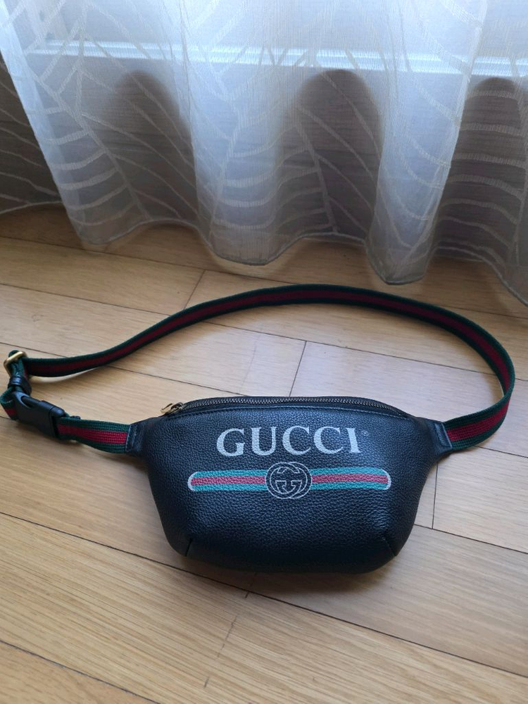 구찌 로고 벨트백--1