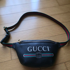 구찌 로고 벨트백