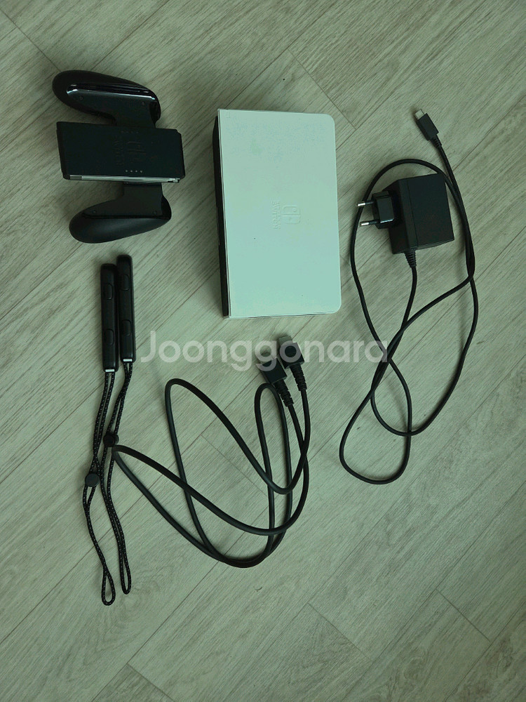 닌텐도 스위치 OLED 화이트--3