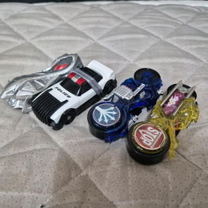 가면라이더 시프트카 4종 저스티스 헌터, 코브라 시그널 토마레, 카쿠산