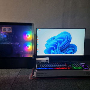 게이밍 컴퓨터 세트팝니다 롤.서든.피파.오버워치.발로란트.피시.PC.포토샵.리니지