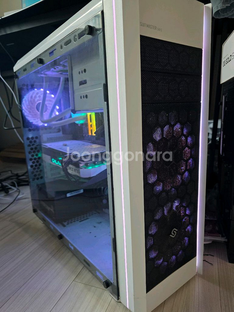 I7-8700K RTX2070 화이트본체--0