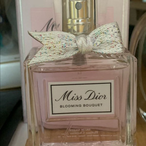 국문택) 디올 블루밍 부케 향수 50ml