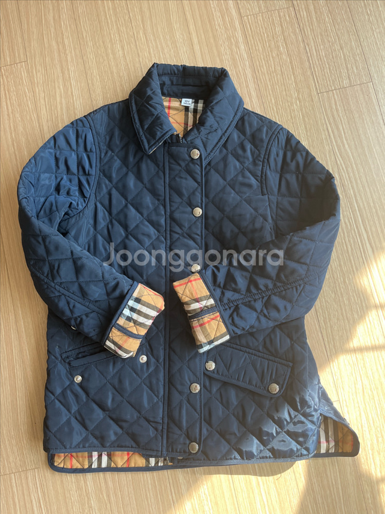 버버리 키즈 퀼팅 자켓 10Y--0
