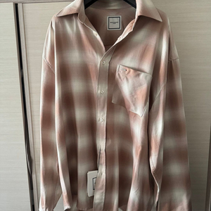 우영미 25fw 베이지 체크셔츠 50사이즈