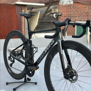 풀카본 로드자전거 이 가격은 없습니다