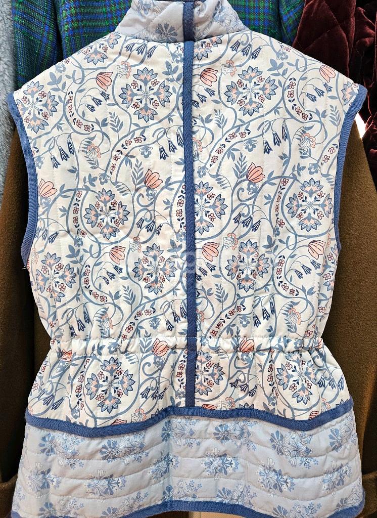 H&M 누빔/퀼팅 조끼--1