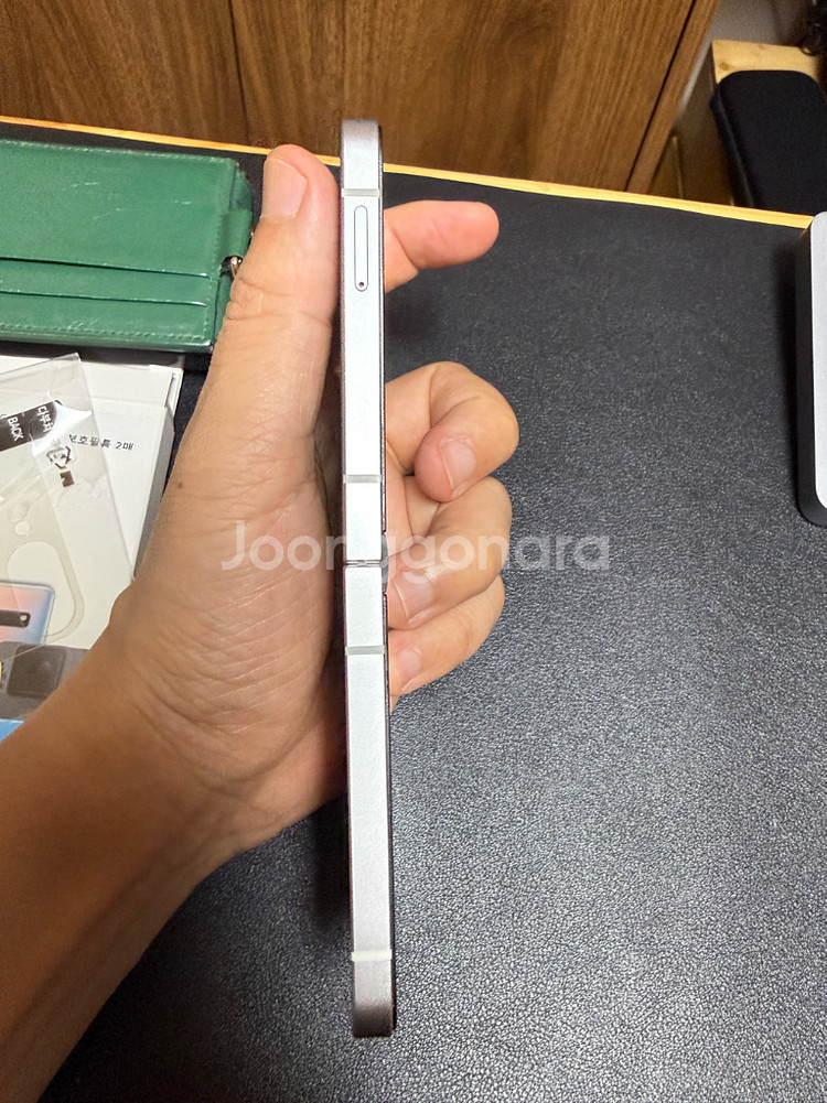 갤럭시 Z 플립6 실버 256 자급제--3