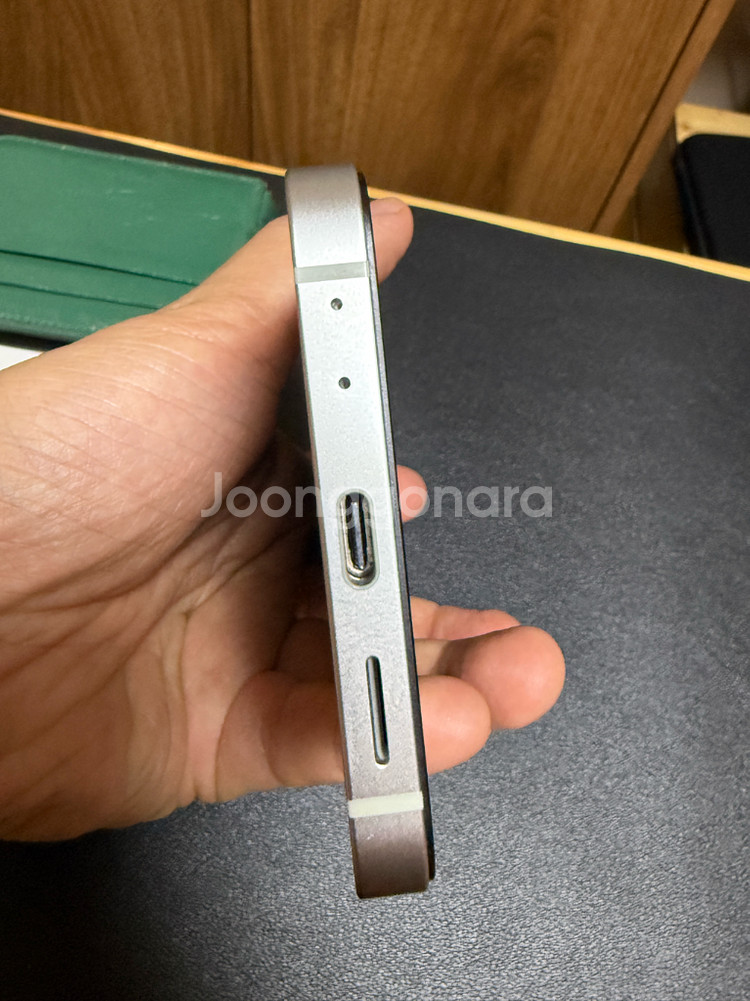 갤럭시 Z 플립6 실버 256 자급제--4