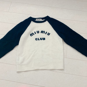미우미우 캐시미어 니트 스웨터(40사이즈)