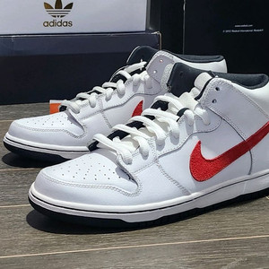 나이키 덩크 미드 프로 SB 314383-100 280사이즈