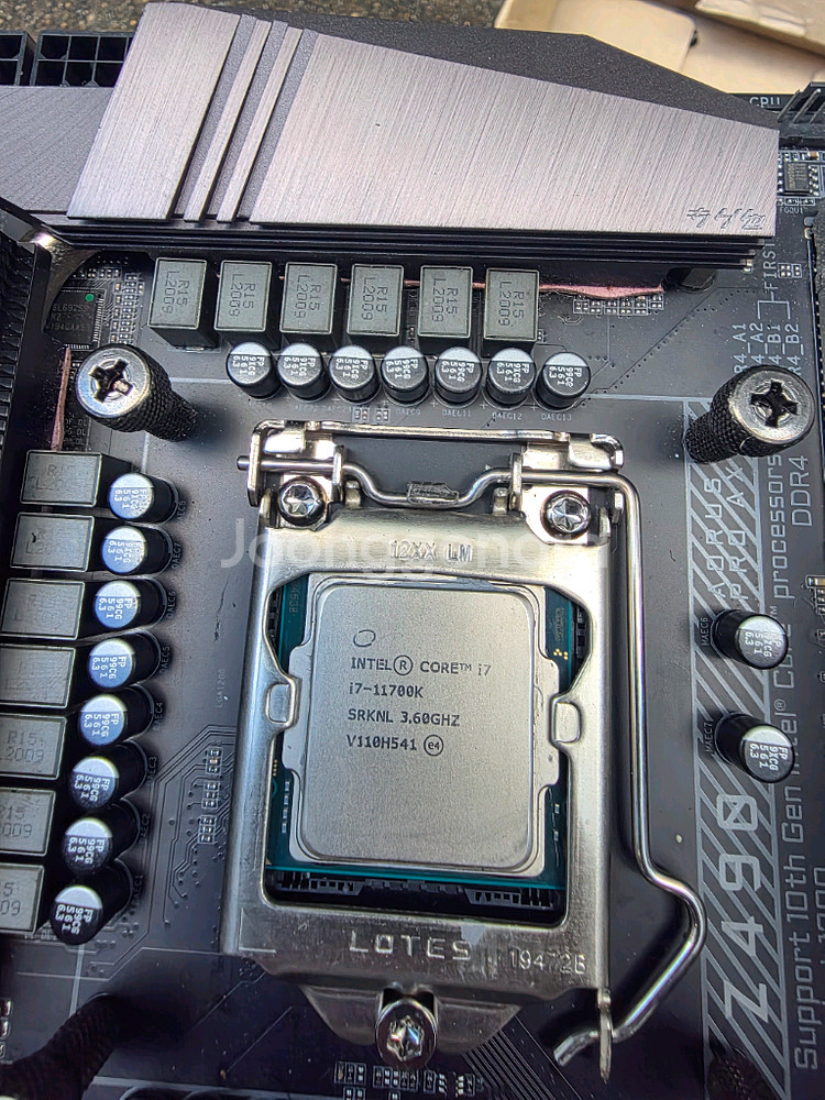 CPU 11700k + Z490 메인보드+32g 램 + 2열 수냉쿨러 세트--1