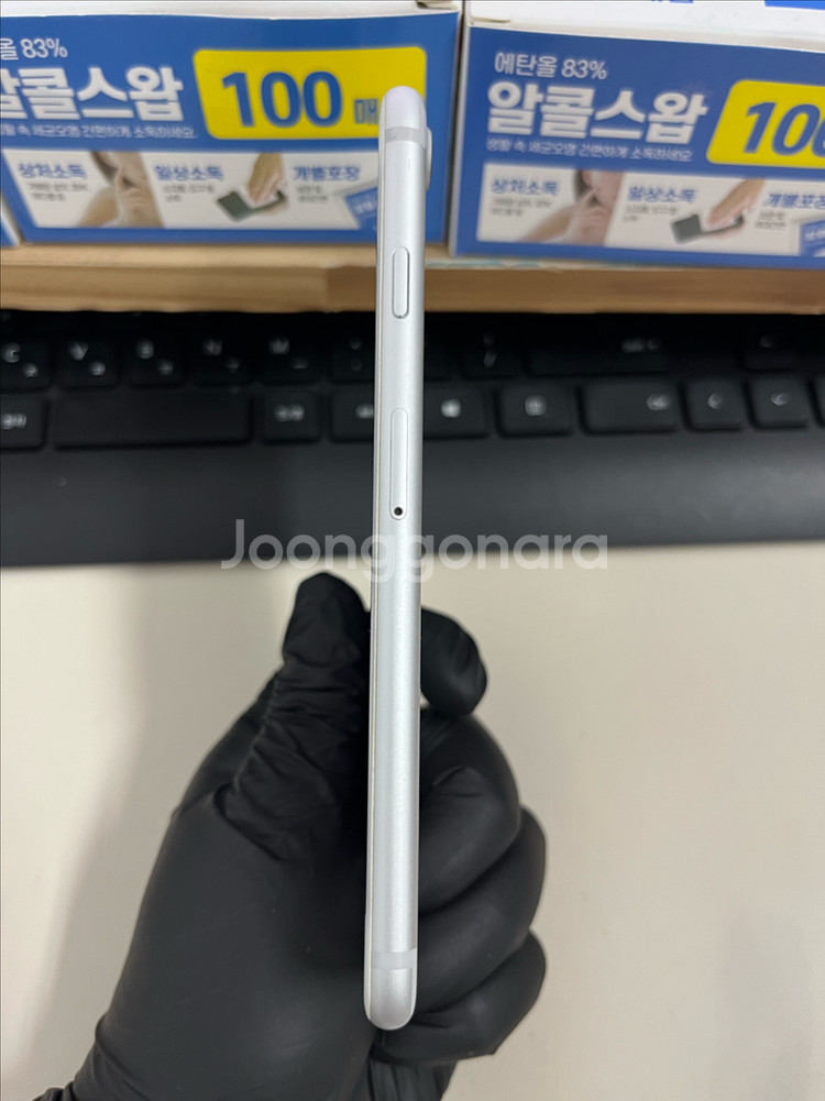 아이폰7 32G 실버 S급!--4