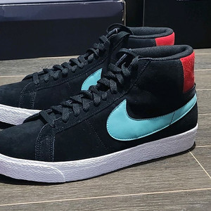 나이키 블레이저 SB 310801-036 280사이즈