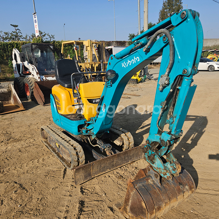 구보다 1톤 미니굴삭기 U10 2012년식 저가동--0