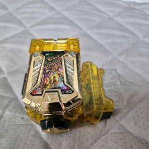 가면라이더 이그제이드 DX 하이퍼 무적 가샤트