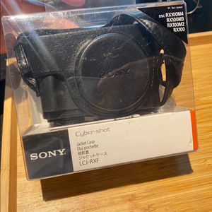 소니 LCJ-RXF 카메라 가죽 케이스 RX100소니정품가죽케이스