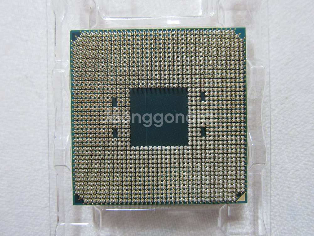 AMD 라이젠7-3세대 3700X (마티스) 쿨러 포함--1