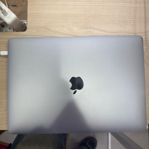 맥북프로 M2 13인치 8GB/256GB