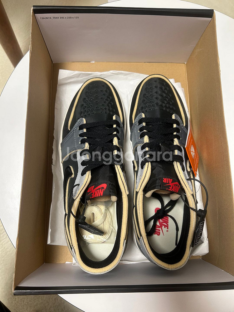 조던 1 레트로 로우 OG 스니커즈 285--2