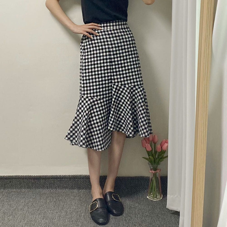 체크 머메이드 언발 미디 스커트--2