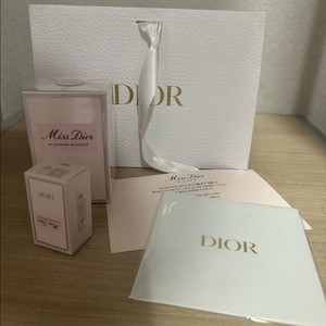 미스 디올 블루밍 부케 오드뚜왈렛 30ml