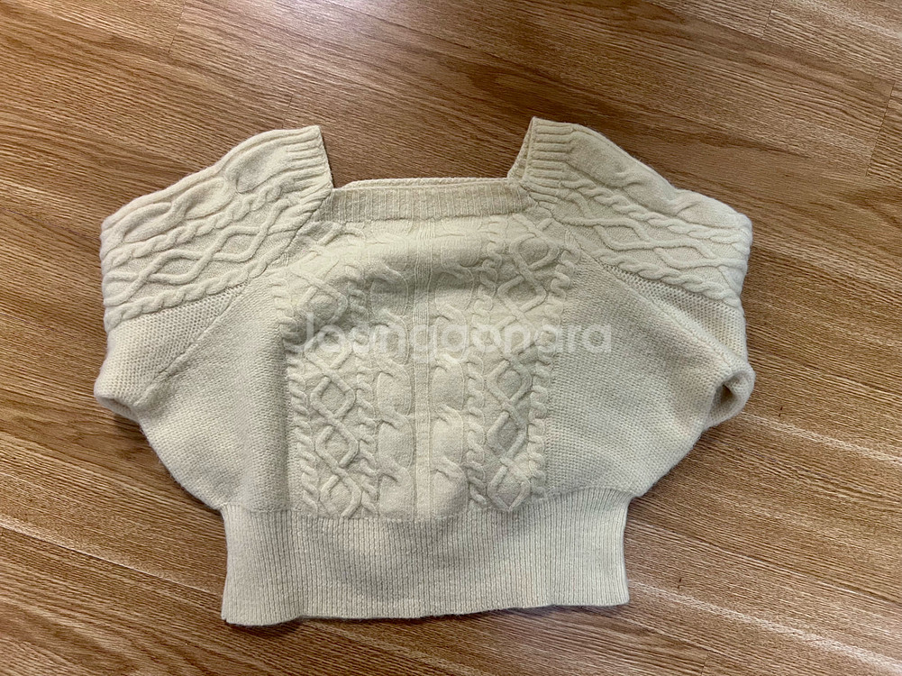 브랜드 나인(nain) 스퀘어넥 크롭 케이블 니트--4