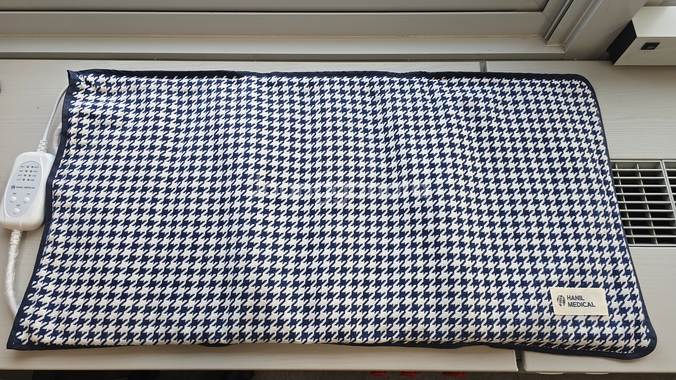 한일의료기 원적외선 온열찜질기 전기매트 (네이비, L 사이즈)--1