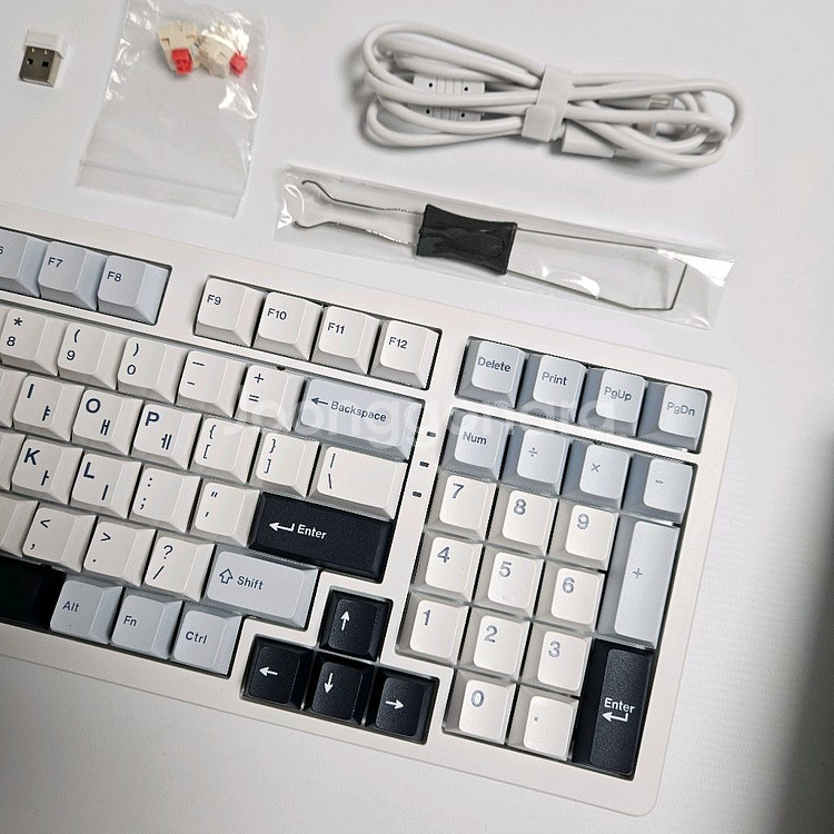 지클릭커 제주WK98 8K 풀윤활 무선 블루투스 기계식 키보드--1